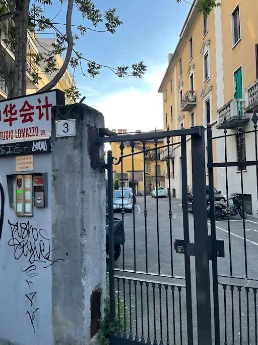 Apartment Appartamento Chic Milan Italy